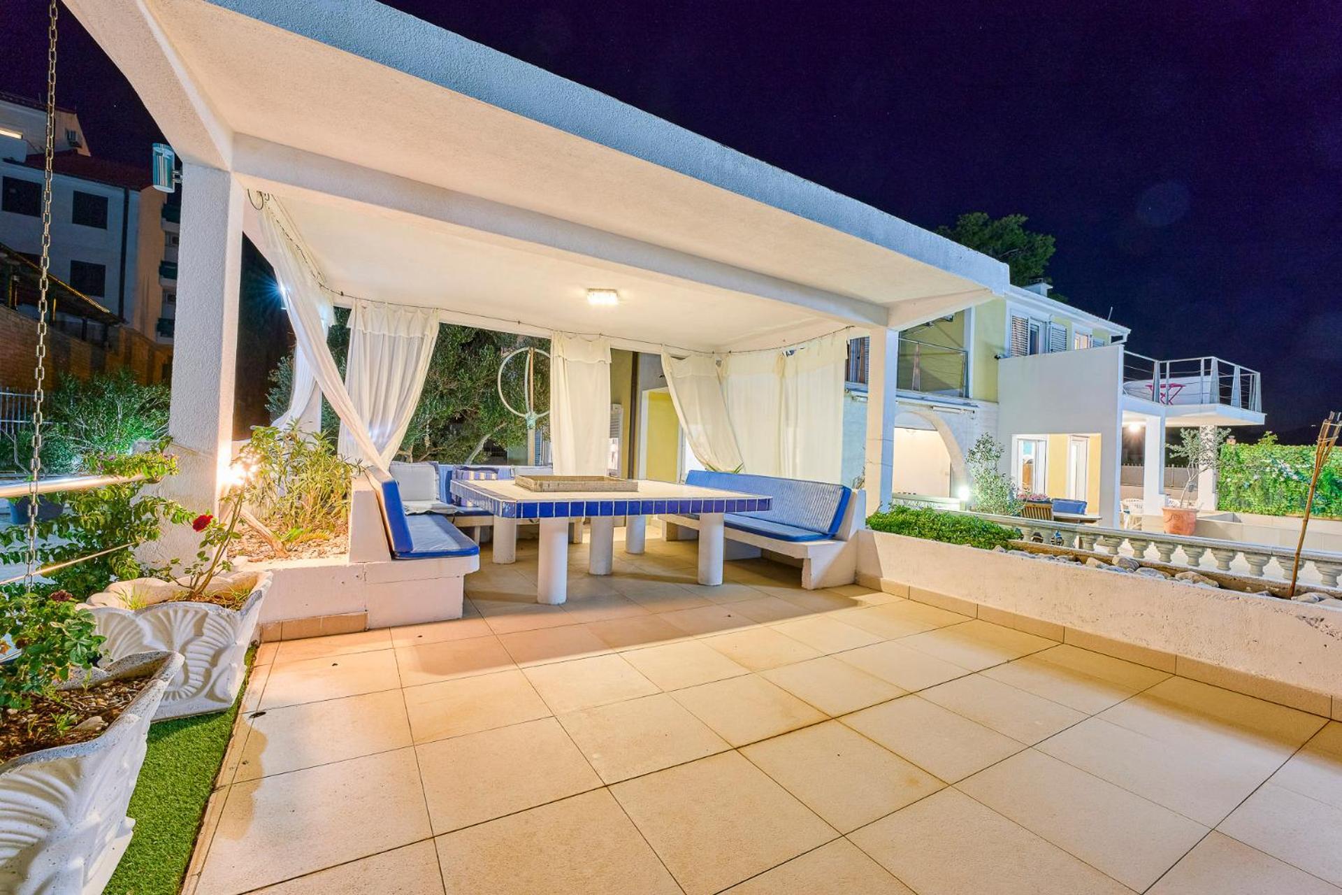 Villa Unique Sur La Plage Pour Des Vacances Inoubliables En Famille Ou Entre Amis Pour 10 Personnes Slatine Exterior foto