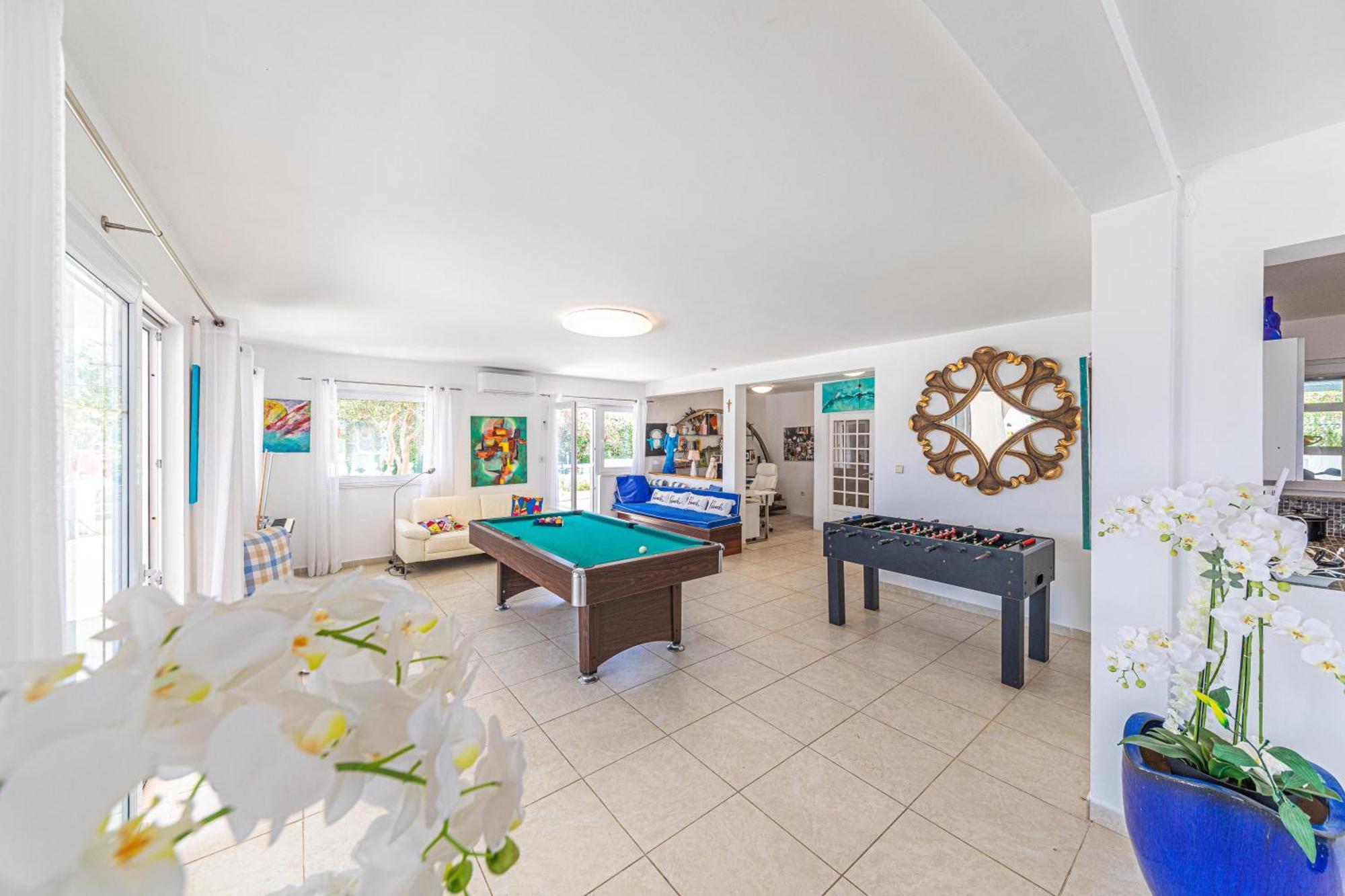 Villa Unique Sur La Plage Pour Des Vacances Inoubliables En Famille Ou Entre Amis Pour 10 Personnes Slatine Exterior foto